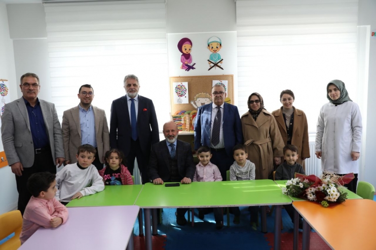 BAŞKAN ÇOLAKBAYRAKDAR, “VATANDAŞLARIMIZA DAHA KONFORLU YAŞAM OLANAKLARI SAĞLIYORUZ”