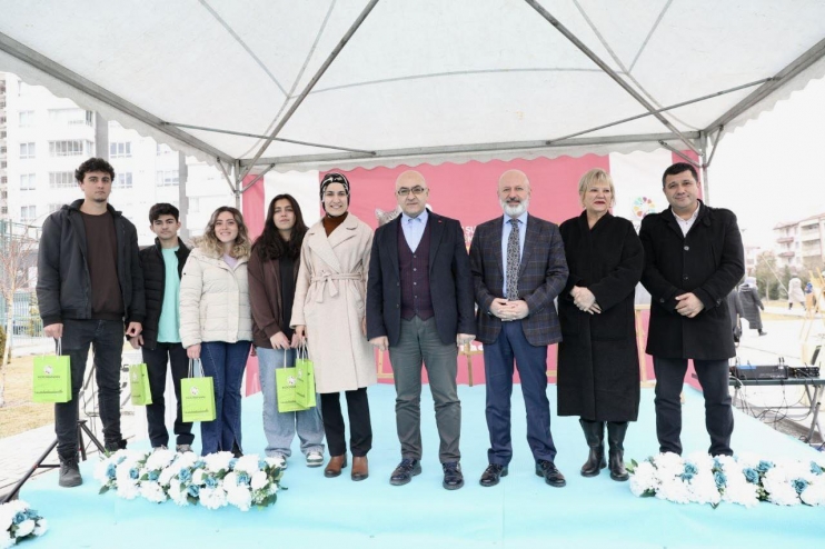 KOCASİNAN’DA KEDİ TEMALI FOTOĞRAF YARIŞMASI’NDA KAZANANLAR ÖDÜLLERİNİ ALDI