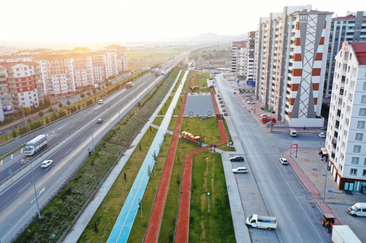 BAŞKAN ÇOLAKBAYRAKDAR, “KİŞİ BAŞINA DÜŞEN 18 METREKARE YEŞİL ALAN İLE REKORU YENİLEYECEĞİZ”