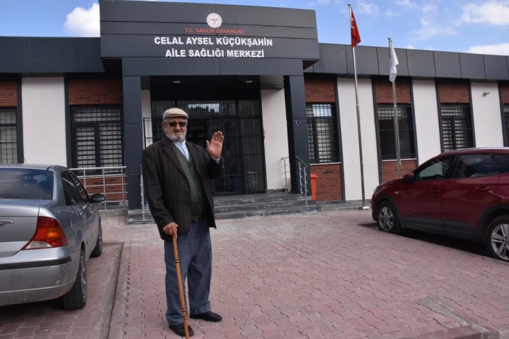 VATANDAŞLARDAN BAŞKAN ÇOLAKBAYRAKDAR’A KAYSERİ’DE İLK VE TEK OLAN ‘EĞİTİM AİLE SAĞLIK MERKEZİ’ TEŞEKKÜRÜ