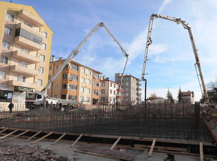 BAŞKAN ÇOLAKBAYRAKDAR, “SOSYAL ODAKLI PROJELER ÜRETİP, TEMELLERİNİ ATIYORUZ”