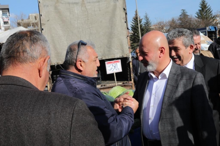 BAŞKAN ÇOLAKBAYRAKDAR’DAN YENİ PAZAR YERLERİ MÜJDESİ