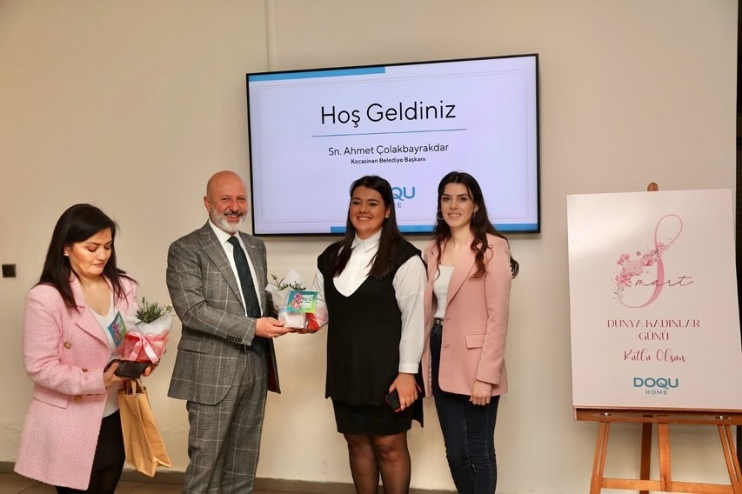 BAŞKAN ÇOLAKBAYRAKDAR, “KADINLAR, BİR GÜN DEĞİL, HER GÜN KIYMETLİDİR”