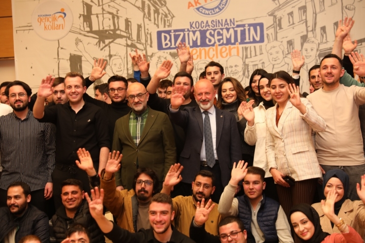 BAŞKAN ÇOLAKBAYRAKDAR, “GENÇLERİMİZ, DÜNYA’DA SES GETİRECEK ÇALIŞMALARA İMZA ATACAK”