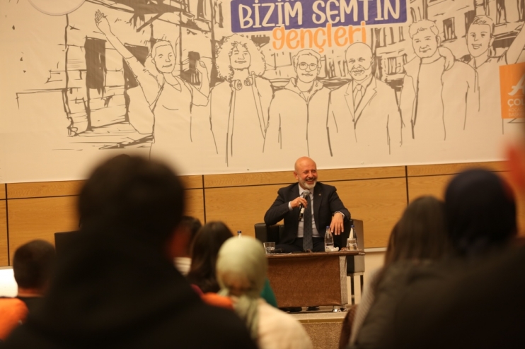 BAŞKAN ÇOLAKBAYRAKDAR, “GENÇLERİMİZ, DÜNYA’DA SES GETİRECEK ÇALIŞMALARA İMZA ATACAK”