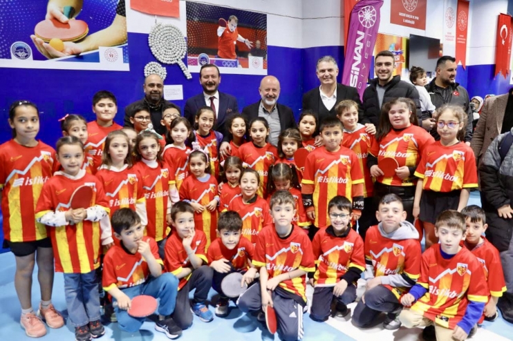 BAŞKAN ÇOLAKBAYRAKDAR, “MİLLİ VE MANEVİ DEĞERLERE BAĞLI SPORCULAR YETİŞTİRİYORUZ”