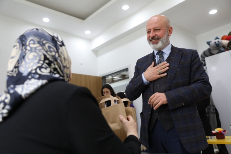 BAŞKAN ÇOLAKBAYRAKDAR, KADİM BÜYÜKLERİN GÖNÜLLERİNE DOKUNDU