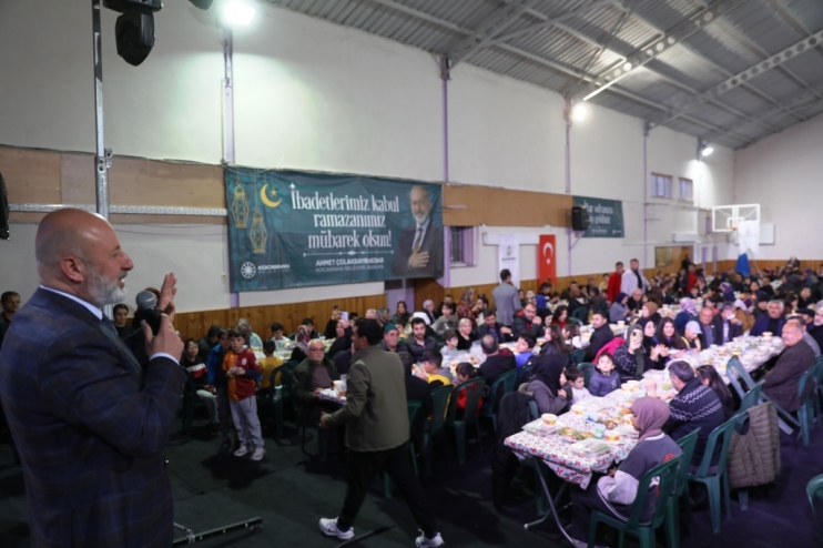 BAŞKAN ÇOLAKBAYRAKDAR, “SOFRALARIMIZ, PAYLAŞTIKÇA BEREKETLENİYOR”