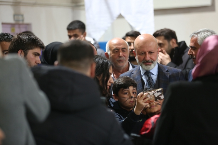 BAŞKAN ÇOLAKBAYRAKDAR, “SOFRALARIMIZ, PAYLAŞTIKÇA BEREKETLENİYOR”