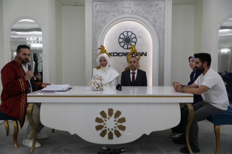 KOCASİNAN’DA ‘04.04.2024’ TARİHİNDE 24 NİKAH KIYILDI
