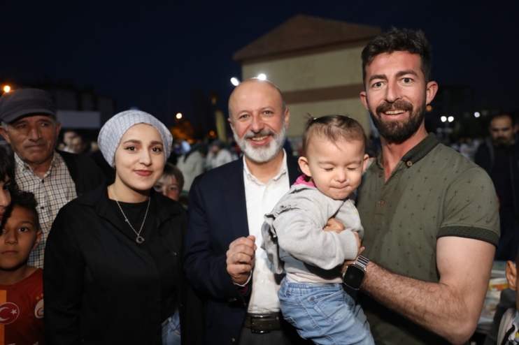 BAŞKAN ÇOLAKBAYRAKDAR, “HEMŞEHRİLERİMİZLE RAMAZAN’IN GÜZELLİKLERİNİ PAYLAŞIYORUZ”