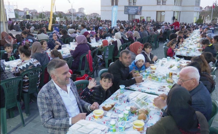 KOCASİNAN, RAMAZAN AYI’NDA ON BİNLERCE VATANDAŞIN GÖNLÜNE DOKUNDU