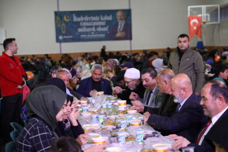 KOCASİNAN, RAMAZAN AYI’NDA ON BİNLERCE VATANDAŞIN GÖNLÜNE DOKUNDU
