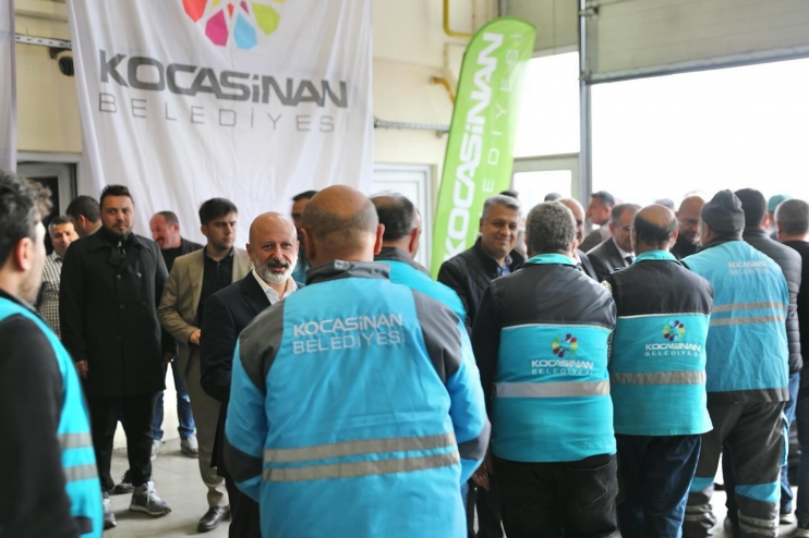 BAŞKAN ÇOLAKBAYRAKDAR, “BÜTÜN ALANLARDA FARKINI ORTAYA KOYAN BELEDİYEYİZ”