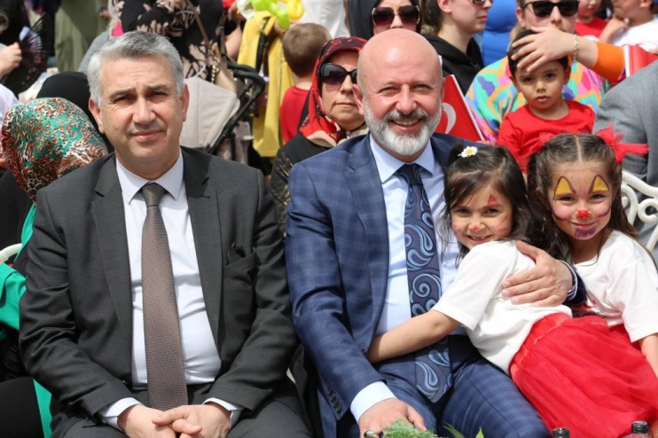 KOCASİNAN’DA 3 GÜN SÜRECEK OLAN ÇOCUK ŞENLİKLERİ BAŞLADI