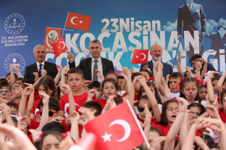 KOCASİNAN’DA 3 GÜN SÜRECEK OLAN ÇOCUK ŞENLİKLERİ BAŞLADI