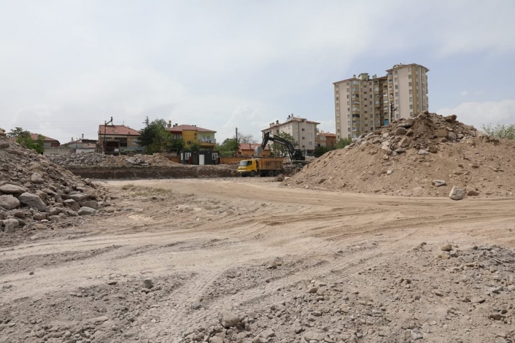 BAŞKAN ÇOLAKBAYRAKDAR, PROJE OLARAK TAAHHÜT ETTİĞİ ÇALIŞMALARA HIZLI BAŞLADI