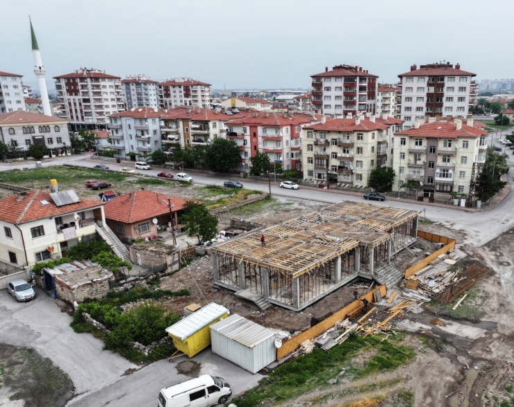 BAŞKAN ÇOLAKBAYRAKDAR, “KENTSEL DÖNÜŞÜMLE SOSYAL DÖNÜŞÜMÜ BİRLİKTE GERÇEKLEŞTİRİYORUZ”