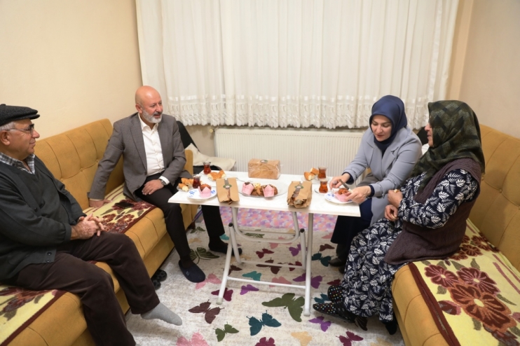 KOCASİNAN BELEDİYESİ, ÇÖLYAKLILARA 7 YILDA 6 BİN 134 ÇÖLYAK PAKETİ DAĞITTI
