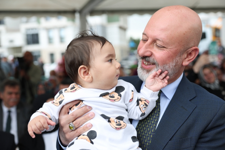 BAŞKAN ÇOLAKBAYRAKDAR, “YENİ KOCASİNAN’A YAKIŞIR BİR MAHALLE İNŞA EDİYORUZ”