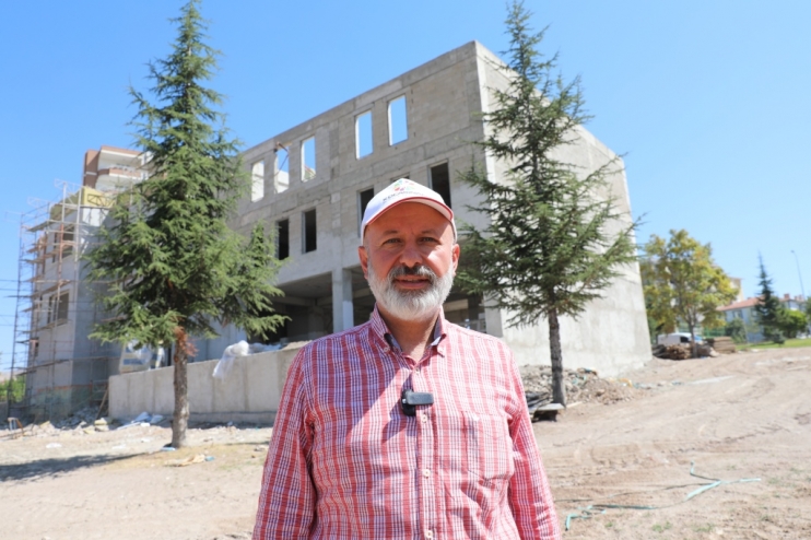 BAŞKAN ÇOLAKBAYRAKDAR, “KAYSERİ’MİZİN EN EŞSİZ KÜTÜPHANESİ, GENÇLERİMİZE ARMAĞAN OLSUN”