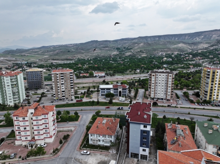 BAŞKAN ÇOLAKBAYRAKDAR, “KAYSERİ’MİZİN EN EŞSİZ KÜTÜPHANESİ, GENÇLERİMİZE ARMAĞAN OLSUN”