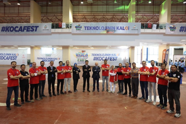 SINIR TANIMAYAN TEKNOLOJİ FESTİVALİ’NDE GENÇLERİN HAYALLERİ GERÇEKLEŞİYOR