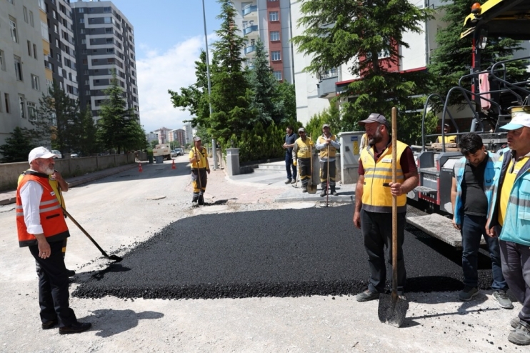 BAŞKAN ÇOLAKBAYRAKDAR, “KENTSEL DÖNÜŞÜMLE MODERNLEŞEN SEYRANİ, DAHA DA GÜZEL OLACAK”