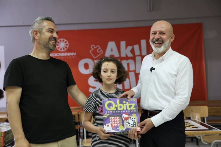 BAŞKAN ÇOLAKBAYRAKDAR, “HİZMETLERİMİZLE ÇOCUKLARIMIZIN GELECEĞİNİ İNŞA EDİYORUZ”