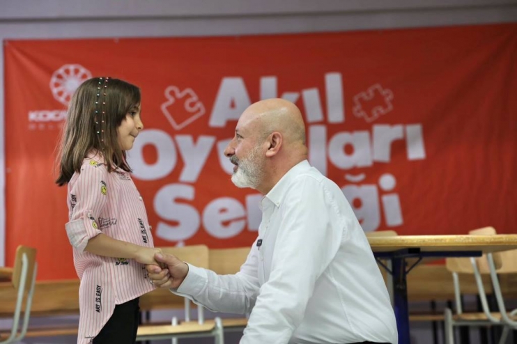 BAŞKAN ÇOLAKBAYRAKDAR, “HİZMETLERİMİZLE ÇOCUKLARIMIZIN GELECEĞİNİ İNŞA EDİYORUZ”