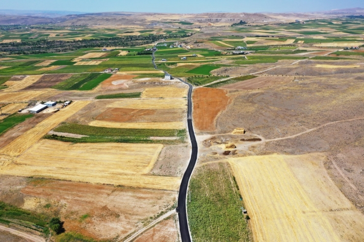 BAŞKAN ÇOLAKBAYRAKDAR, “KIRSAL MAHALLELERDE ÖRNEK HİZMETLERE İMZA ATIYORUZ”
