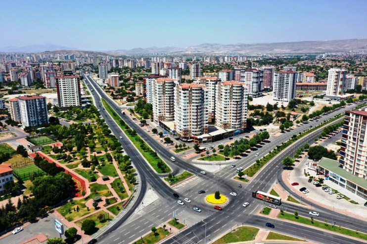 BAŞKAN ÇOLAKBAYRAKDAR, “TÜRKİYE’DE KENDİ İMKÂNLARIYLA DÖNÜŞÜM YAPAN TEK BELEDİYEYİZ”