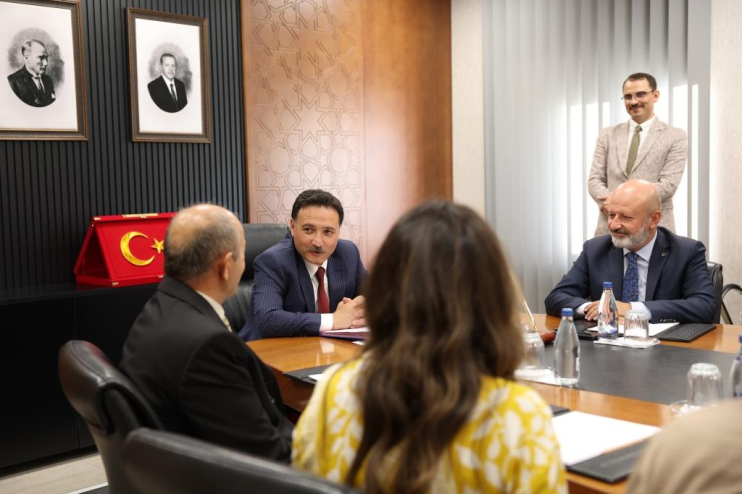 BAŞKAN ÇOLAKBAYRAKDAR, “KOCASİNAN’I HER ALANDA KALKINDIRIYORUZ”