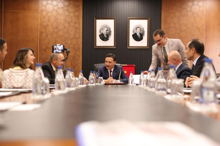 BAŞKAN ÇOLAKBAYRAKDAR, “KOCASİNAN’I HER ALANDA KALKINDIRIYORUZ”
