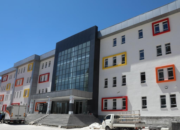 BAŞKAN ÇOLAKBAYRAKDAR, “ŞEHRİMİZE KAZANDIRDIĞIMIZ 6 YENİ OKUL, ÖĞRENCİLERİMİZİ AĞIRLAMAYA HAZIR. HAYIRLI OLSUN”