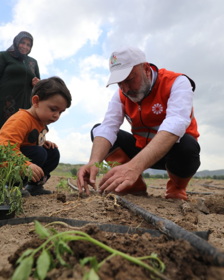 BAŞKAN ÇOLAKBAYRAKDAR, “KENTİN KALBİNDE TARIM İLE TÜRKİYE İÇİN İLHAM VERİCİ BİR MODEL OLDUK”