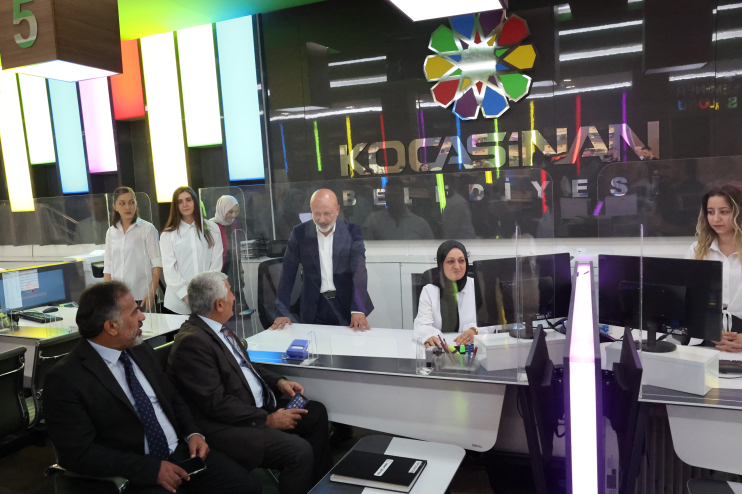 BAŞKAN ÇOLAKBAYRAKDAR, “ 3. NESİL YAZILIM VE YAPAY ZEKA İLE HIZLI ÇÖZÜM ÜRETİYORUZ”
