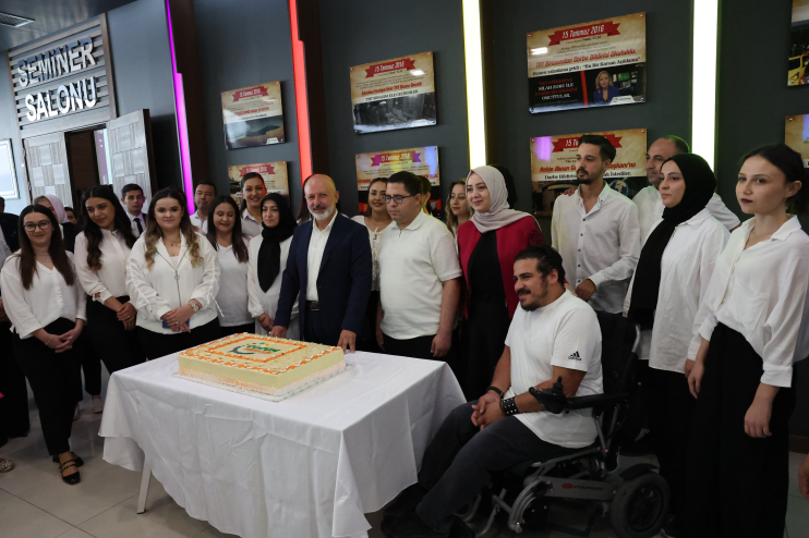 BAŞKAN ÇOLAKBAYRAKDAR, “ 3. NESİL YAZILIM VE YAPAY ZEKA İLE HIZLI ÇÖZÜM ÜRETİYORUZ”