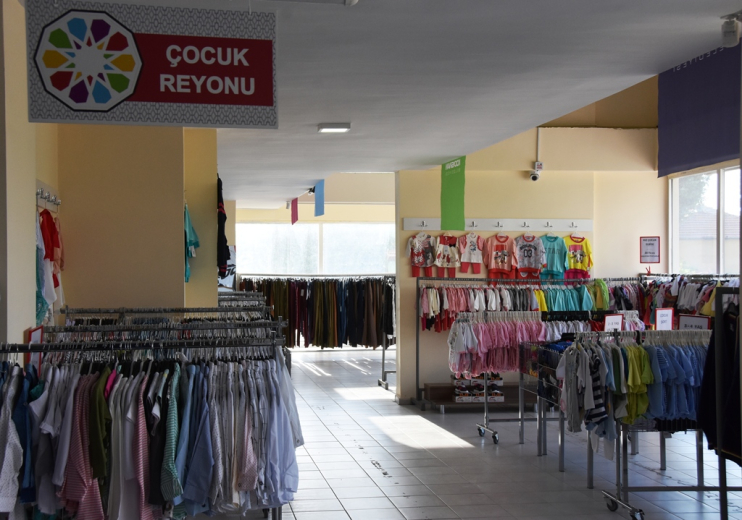 KOCASİNAN’DA İKİNCİ EL EŞYALAR YENİ MUTLULUKLARA KAPI AÇIYOR