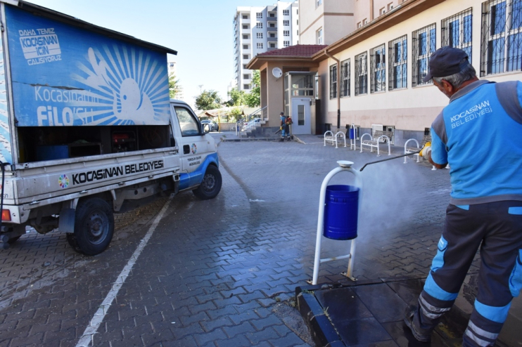 KOCASİNAN’DA OKULLAR ÖĞRENCİLER İÇİN HAZIRLANIYOR