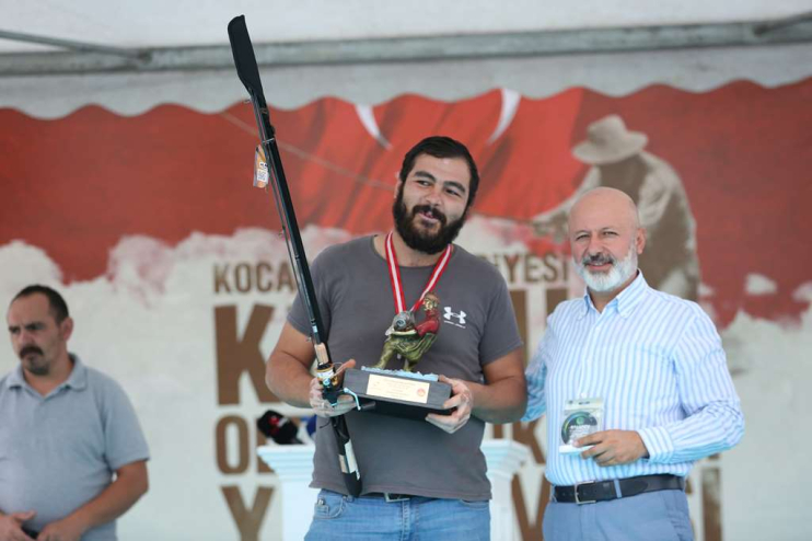 KOCASİNAN’IN ‘GELENEKSEL KUŞÇU OLTA BALIKÇILIĞI YARIŞMASI’ TAMAMLANDI 