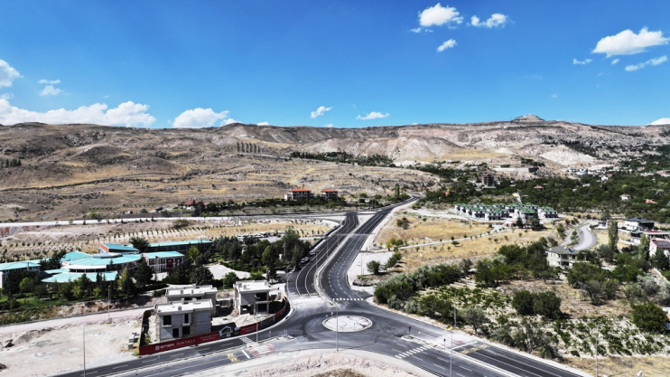 BAŞKAN ÇOLAKBAYRAKDAR, “İMARSIZ YERDEN ASFALTLI MODERN BİR GÜZERGÂHA DÖNÜŞTÜRDÜK”