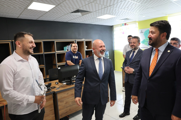 BAŞKAN ÇOLAKBAYRAKDAR, AK PARTİ NEVŞEHİR MİLLETVEKİLİ EMRE ÇALIŞKAN’I AĞIRLADI