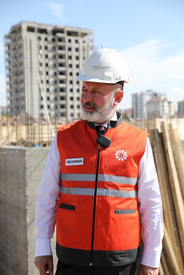 BAŞKAN ÇOLAKBAYRAKDAR, "KOCASİNANDA YAŞAMAK AYRICALIKTIR"