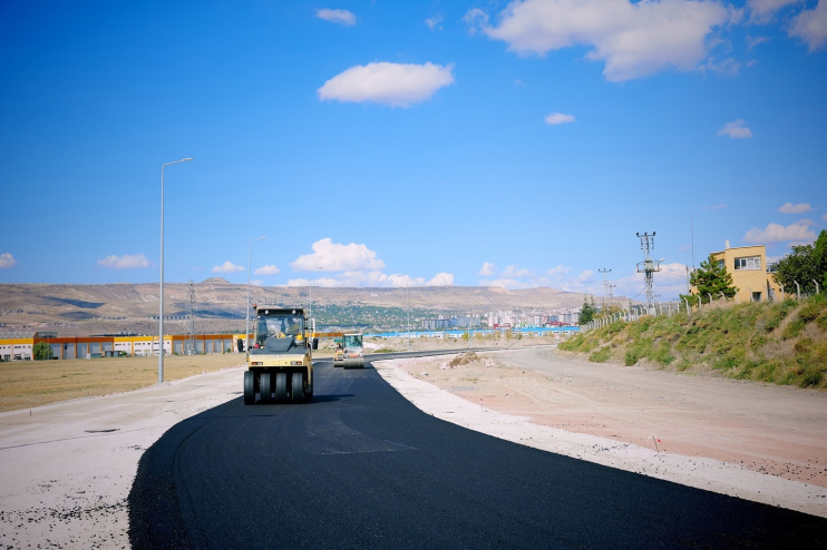 BAŞKAN ÇOLAKBAYRAKDAR, “KOCASİNAN VE KAYSERİ’MİZİN ÇEHRESİNİ DEĞİŞTİRİYORUZ”