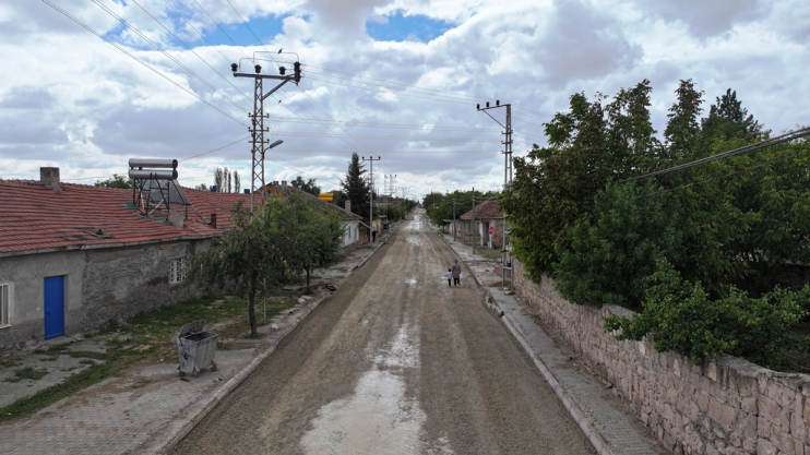 BAŞKAN ÇOLAKBAYRAKDAR, "MERKEZ VE KIRSAL MAHALLELERE HER ALANDA HİZMET ULAŞTIRIYORUZ"