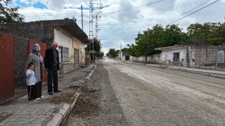 BAŞKAN ÇOLAKBAYRAKDAR, "MERKEZ VE KIRSAL MAHALLELERE HER ALANDA HİZMET ULAŞTIRIYORUZ"
