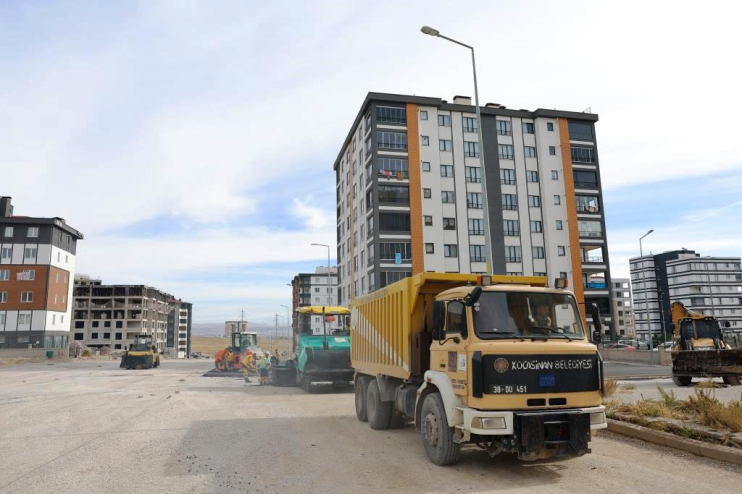 BAŞKAN ÇOLAKBAYRAKDAR, “ŞEHRİMİZİN ULAŞIM KONFORU İÇİN DURMAKSIZIN ÇALIŞIYORUZ”