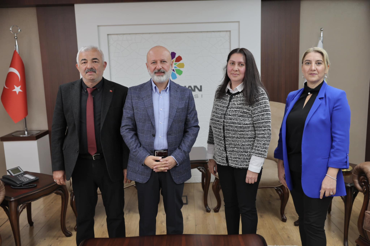 BAŞKAN ÇOLAKBAYRAKDAR, MUHTARLARLA BİR ARAYA GELDİ