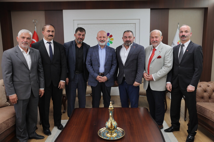 BAŞKAN ÇOLAKBAYRAKDAR, MUHTARLARLA BİR ARAYA GELDİ